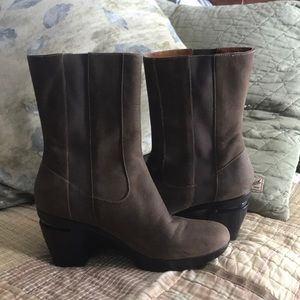 Authentic Cole Haan Nike Air Brown Suede Boots